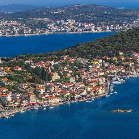 Апартаменты In With Terrace, Air Conditioning, Wifi 5153-5 Рогозница